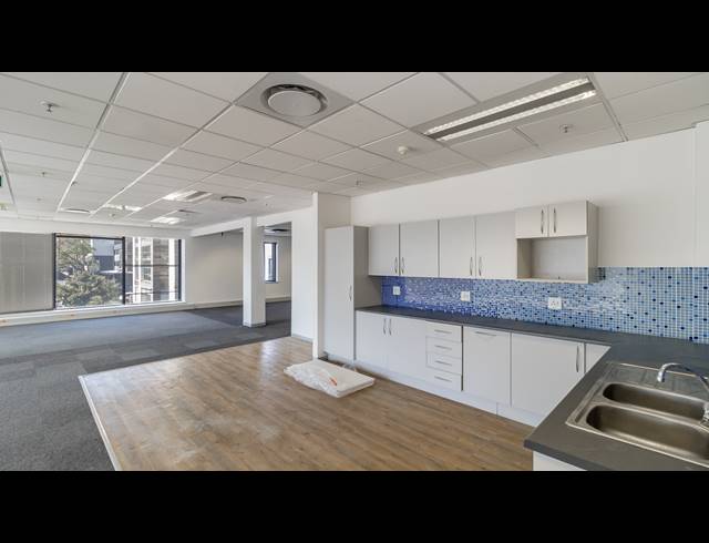 819M² OFFICE TO LET IN ROSEBANK